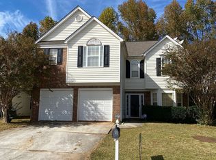 55 Links Ct, Newnan, GA 30265