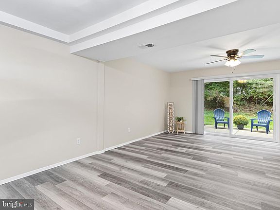 5th image of 194 King William St #194