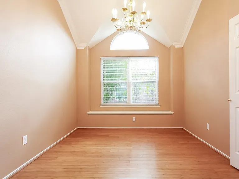 2235 Stillwater Dr — Photo 4