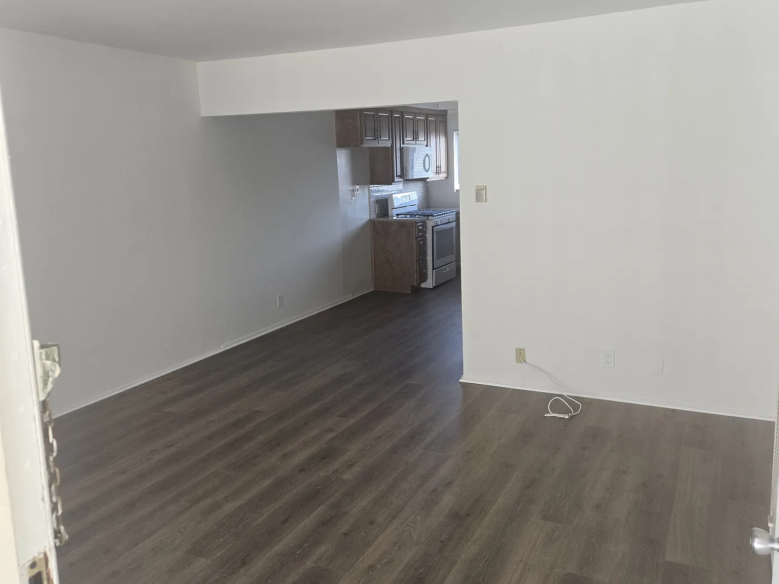 1 bed, $1,825 — Photo 4