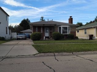 8332 Central Ave, Center Line, MI 48015