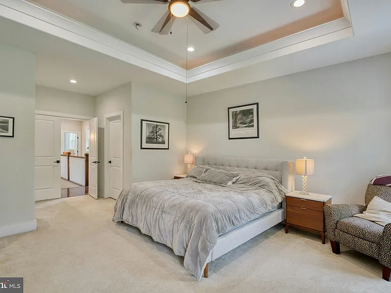 4107 Virginia St — Photo 15
