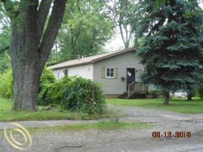 1064 Holbrook Ave, Waterford, MI, 48328