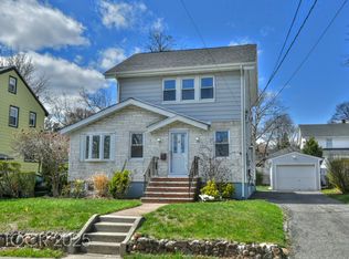 1172 Katherine St, Teaneck, NJ 07666