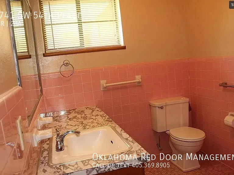 2741 SW 54th Pl — Photo 6
