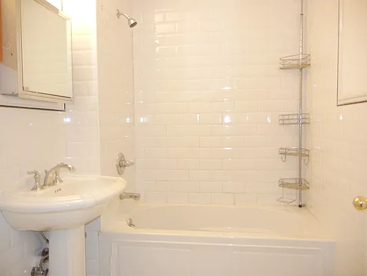 Rented by Brooklyn Heights Real Estate Inc | media 50