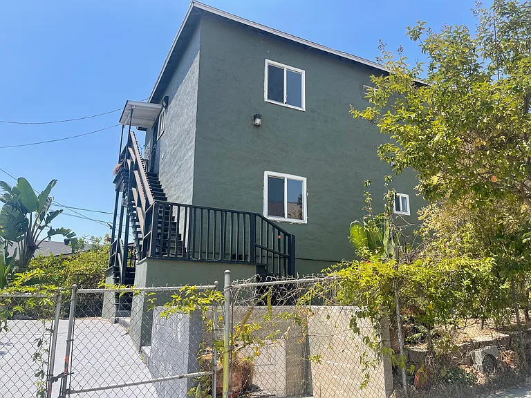 702 S Soto St #704 — Photo 16