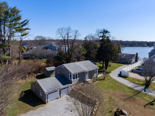 60 Harbor View Road, Guilford, CT 06437