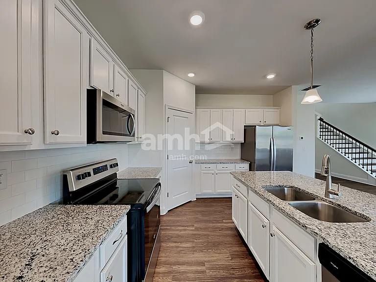 5160 Smithbriar Dr — Photo 3