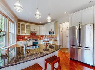 576 Washington St APT 2, Brookline, MA 02446