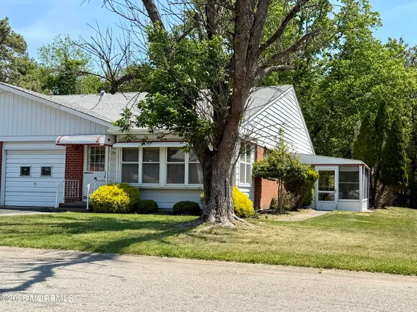 16 Franklin Lane #b, Whiting, NJ 08759
