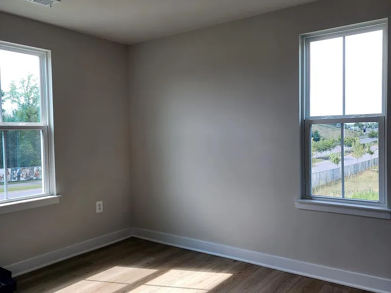 9400 Tanfield Dr — Photo 3