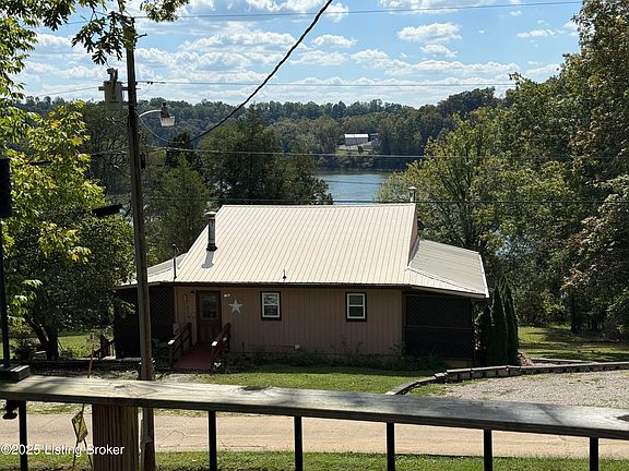 2nd image of 156 Skyline Dr