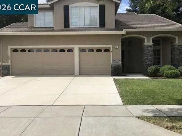 689 Apple Hill Dr, Brentwood, CA 94513