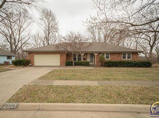 2001 SW 33rd St, Topeka, KS 66611