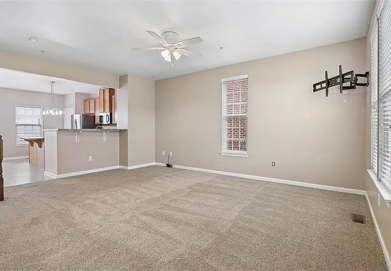 1922 Georgetown Dr — Photo 15