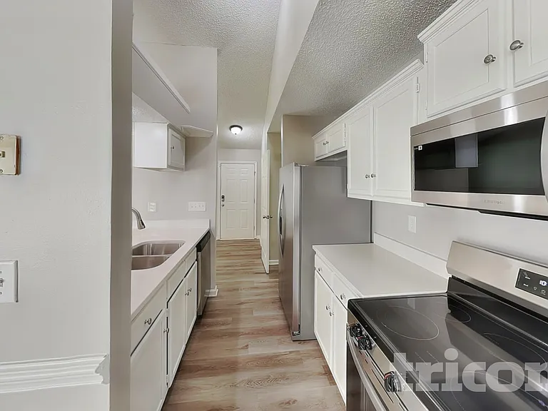 2104 David Earl Dr — Photo 5