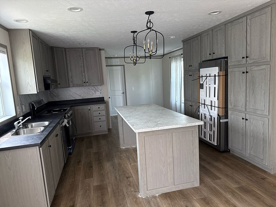 2nd image of 179 Constitution Cir