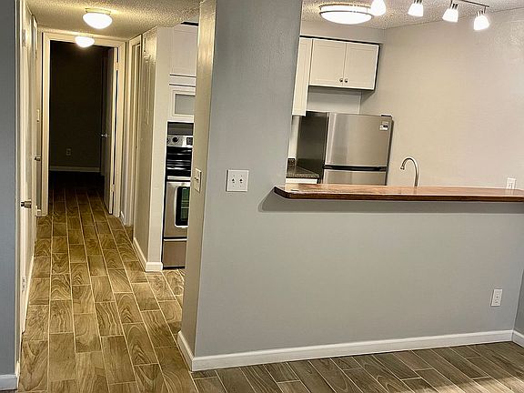 4th image of 14310 Hanging Moss Cir APT 102