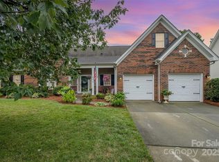 6219 Breckfield Ct, Charlotte, NC 28278