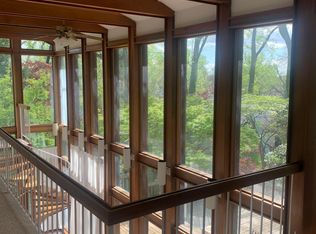 9010 Old Georgetown Rd, Bethesda, MD 20814