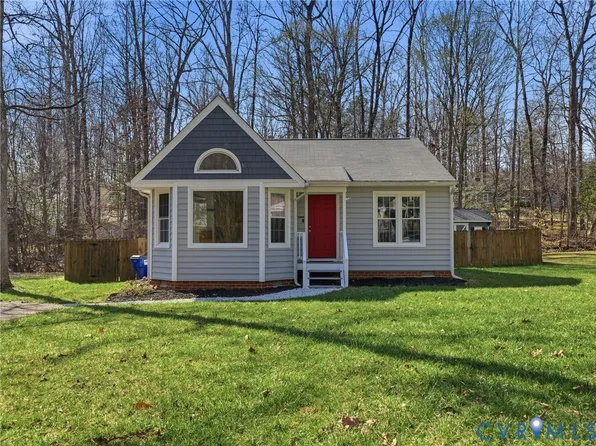 6812 Sika Ln, Midlothian, VA 23112