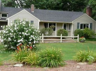 94 Wallace Hill Rd, Townsend, MA 01469