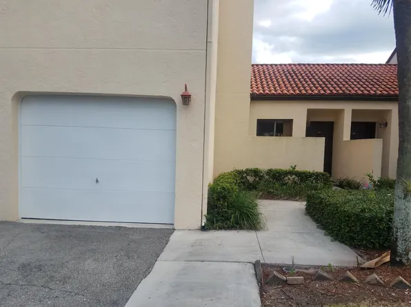 6 Vía De Casas Sur, Boynton Beach, FL 20852