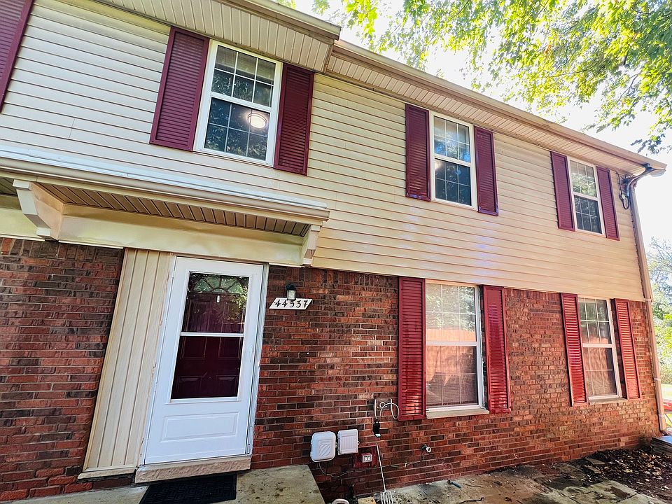 1st image of 44537 N Umberland Cir
