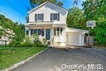 17 Haug Drive, Ronkonkoma, NY, 11779