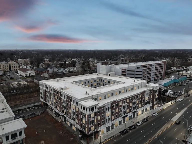 Meridia Roselle Park 10 — Photo 47