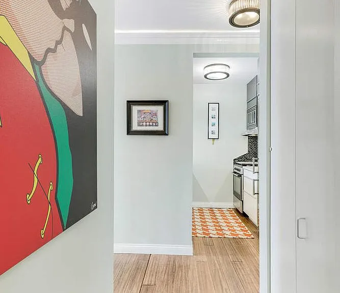300 Albany St #4O — Photo 7