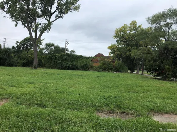 267 Harmon St, Detroit, MI 48202