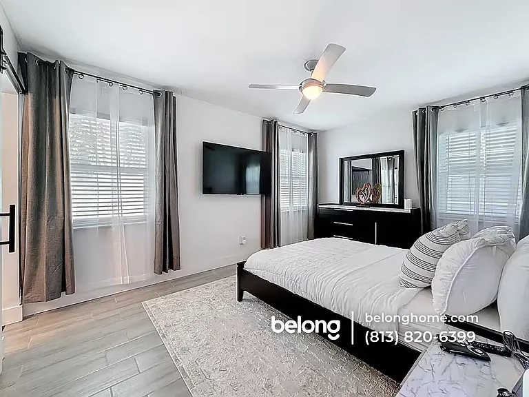 4526 W Beachway Dr — Photo 5