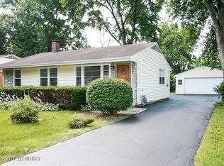 433 W James Way, Cary, IL 60013