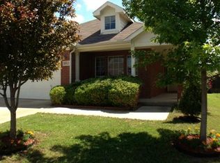 8513 Yellow Buckeye Dr, Fort Worth, TX 76140