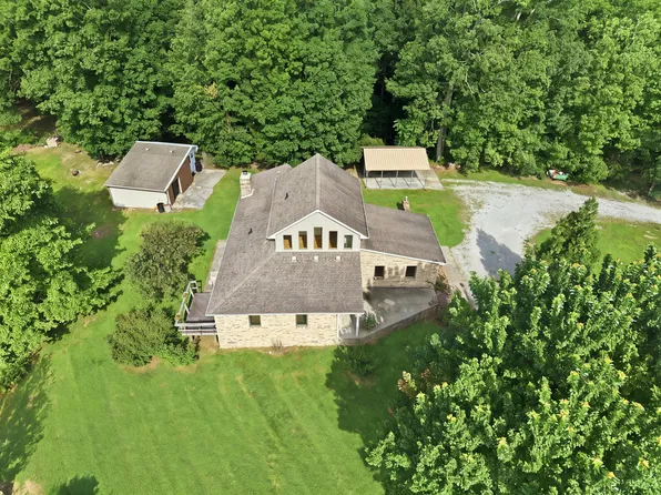 830 Narrow Gap Rd, Paint Lick, KY 40461