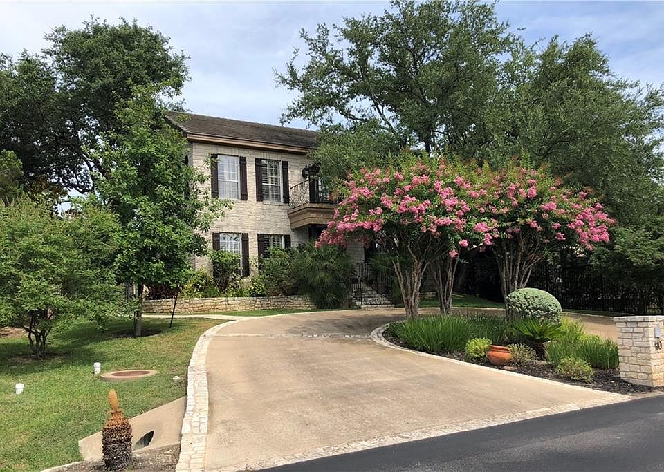1st image of 110 The Hills Dr