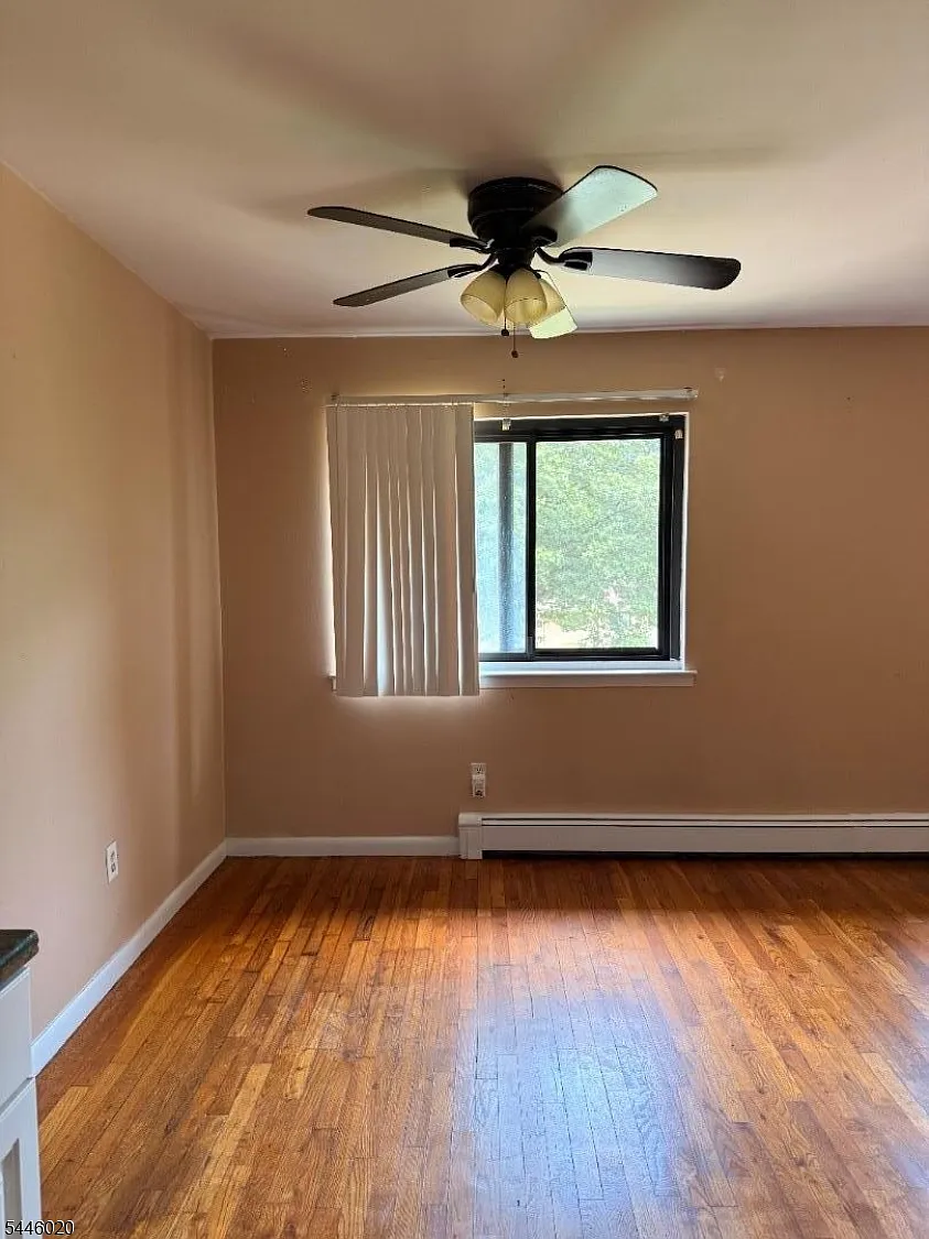 1 bed, 1.0 bath, $1,800 — Photo 4