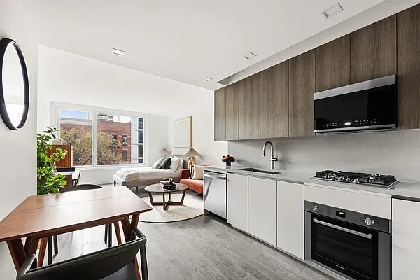 Rented by Corcoran | media 21