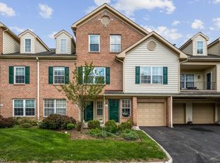 17 Cadence Ct, Morristown, NJ 07960