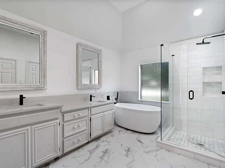 1305 Normandy Dr — Photo 11