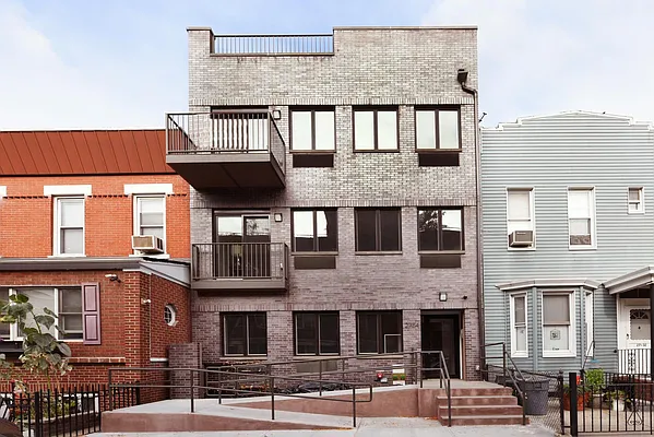 Sold by Alexiou Realty | media 10