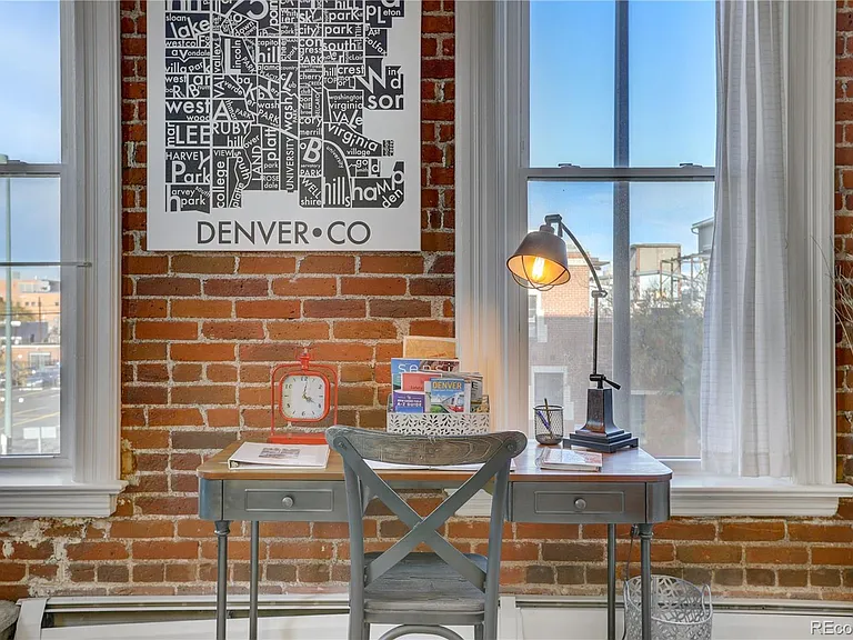 2193 Arapahoe St #11 — Photo 37