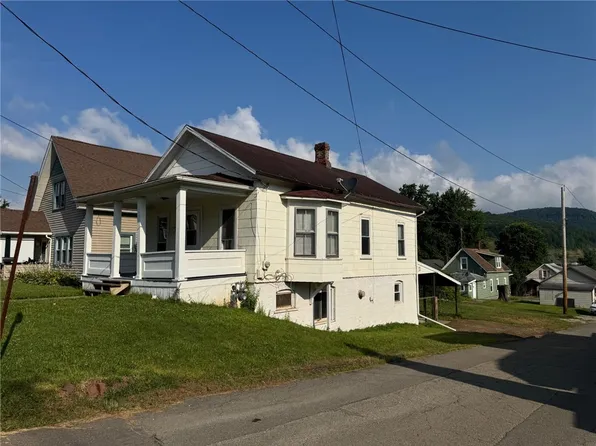 49 Cornen St, Bradford, PA 16701