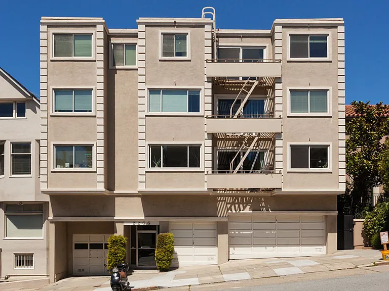 2266 Washington St #341R — Photo 14