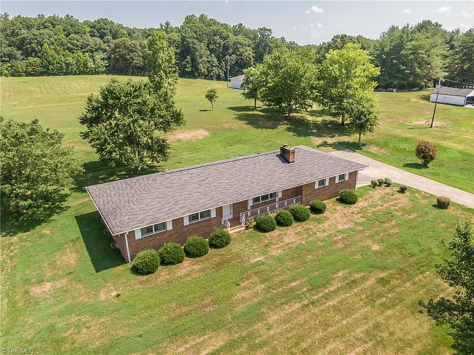 5925 Hedgecock Rd, Kernersville, NC 27284 | Zillow