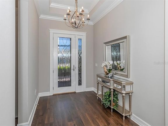 3rd image of 186 Toscavilla Blvd