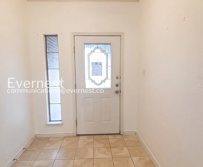 3705 Barbed Wire Dr — Photo 4