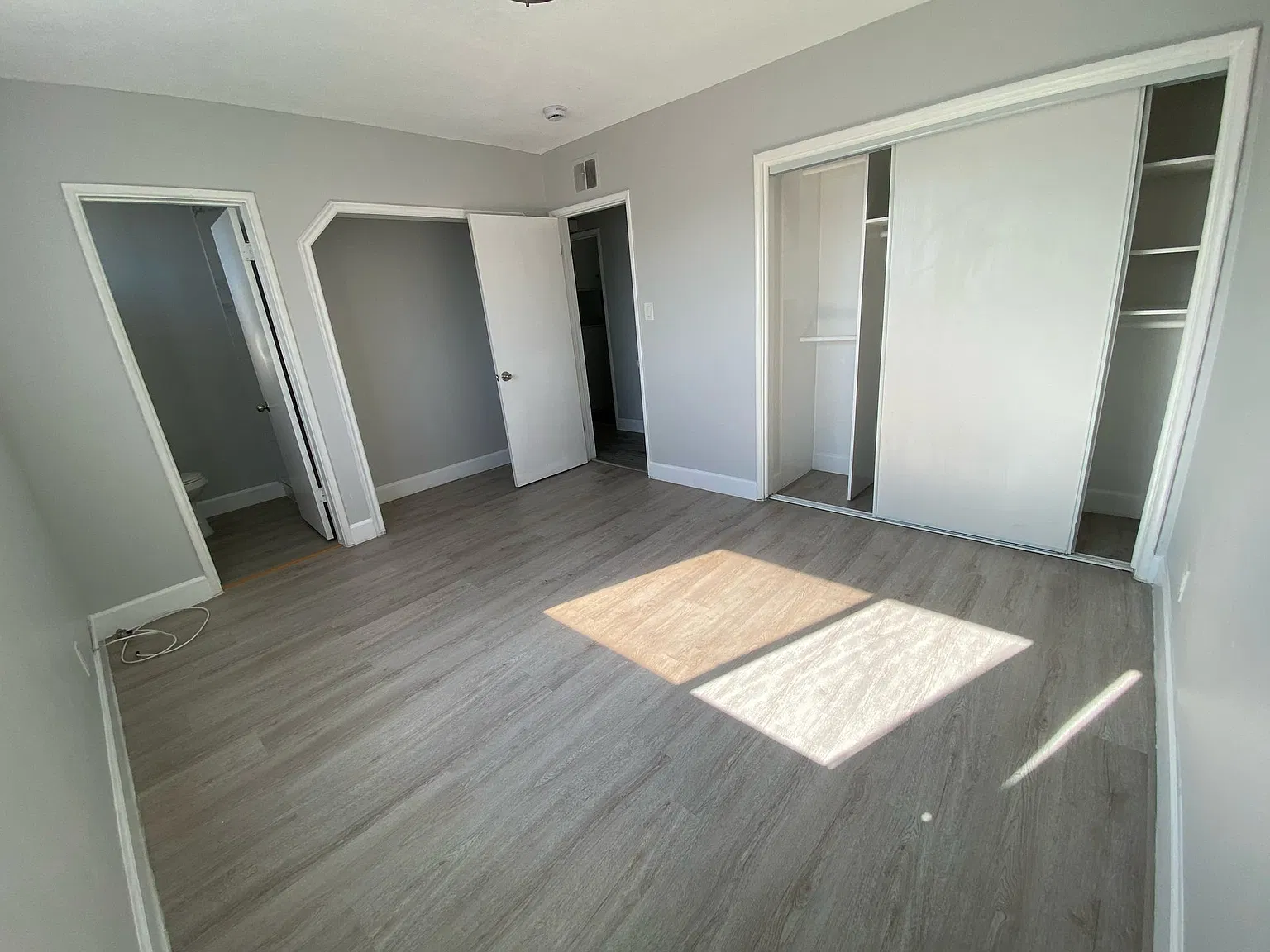 2 bed, 856 sqft, $2,450 — Photo 4